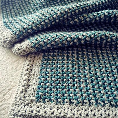 Textured Houndstooth Throw