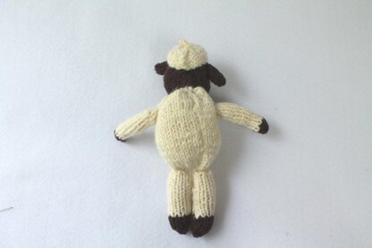 Lamb in cable jumper