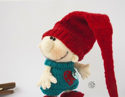 Christmas gnome doll knitting flat