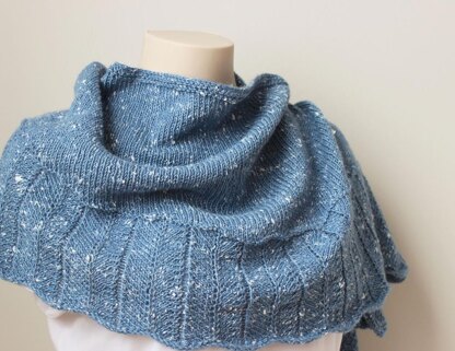 Tweedy Shawl