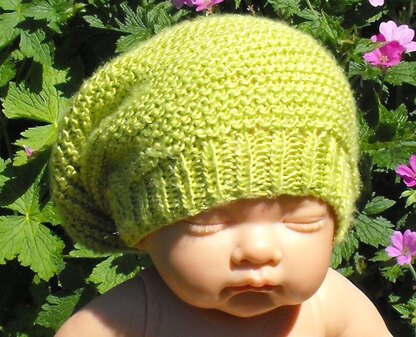 BABY SILK GARTER STITCH SLOUCH BEANIE HAT KNITTING PATTERN - MADMONKEYKNITS