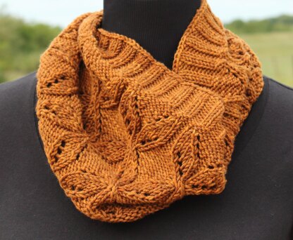 Springerle Cowl