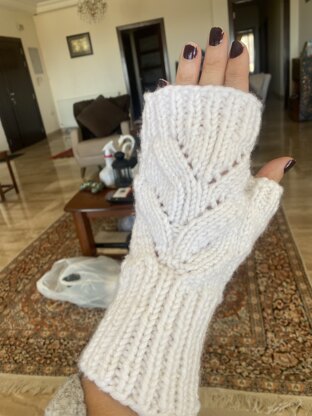 woven mitts