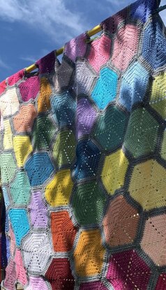 Hexirainbow Blanket