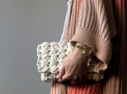 Fast and Easy Crochet Pochette Pattern