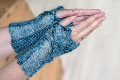 Entangled Mitts