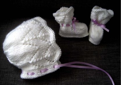 The Baby Bonnet & Booties Collection E-Book (DK)