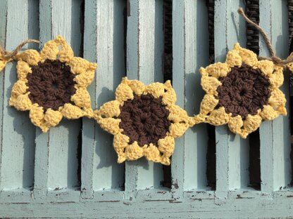 Simple Sunflower Bunting