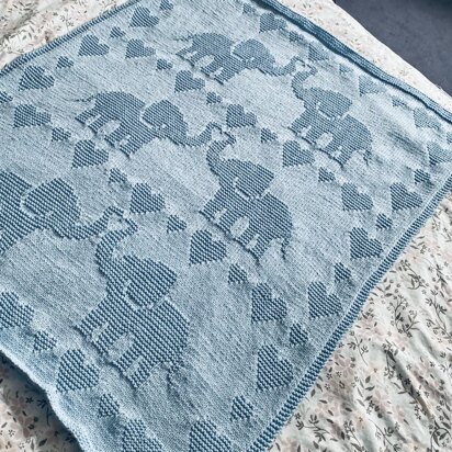 Loved up Elephants Blanket