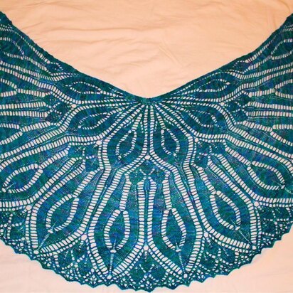 The Old Double Diamond Lace Shawl