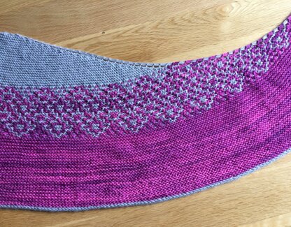 Pale Moon Shawl 2