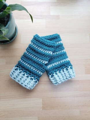 Easy Peasy Fingerless gloves