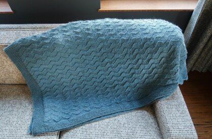 Waves Blanket