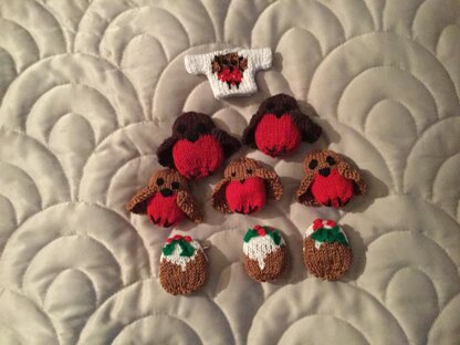 Twelve mini knits of Christmas