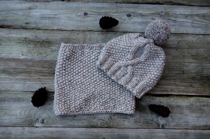 Oatmeal Cable Hat and Cowl