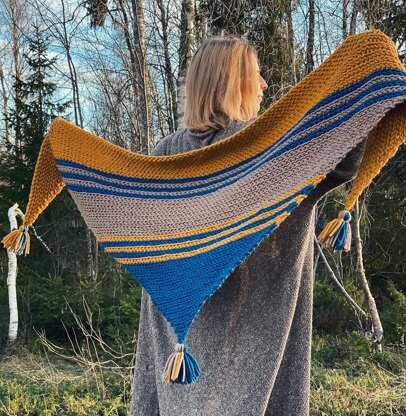 Thuleia Triangle Scarf