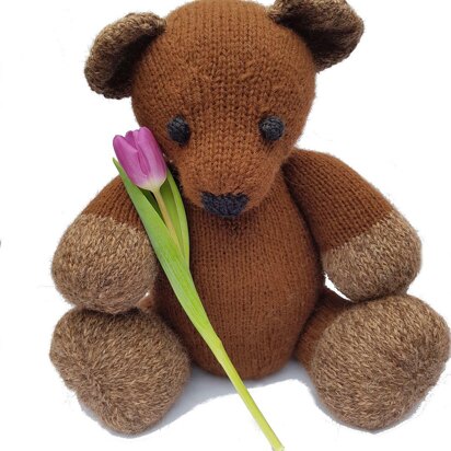 Grand Teddy Bear - knitting pattern