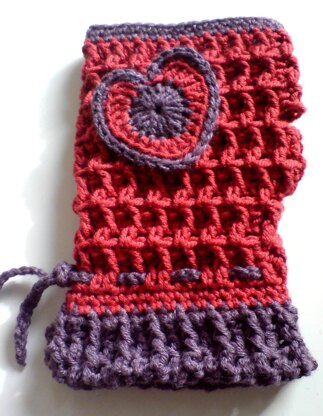 Crochet Keyhole Scarf and Mittens "Sweetheart"