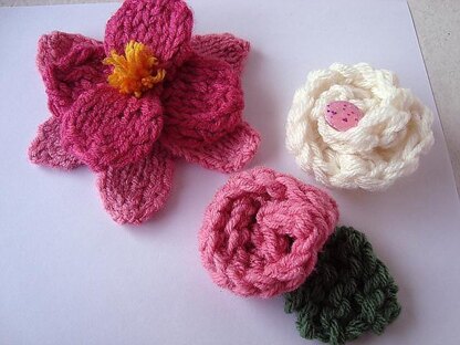 558 KNITTED ORCHID, ROSE, and LEAF