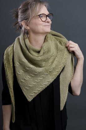 Garter & Cables Shawl