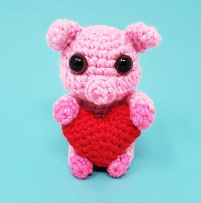 Penelope the Pig Amigurumi