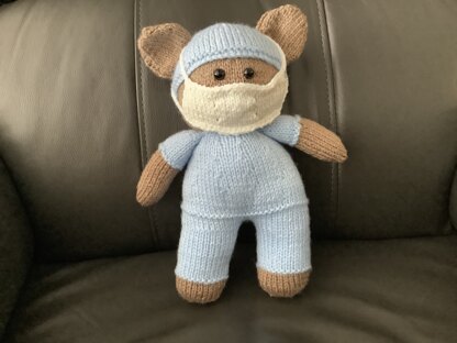 Knitted frontline bear