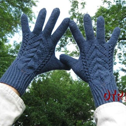 Lace Gloves - knitting pattern