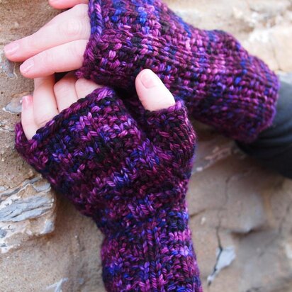 Squoonchy Fingerless Mitts