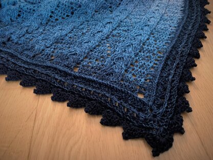 Triangular Scarf "Kabye"