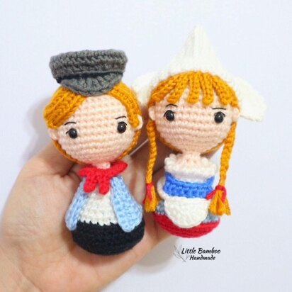 Dutch Boy And Girl Keychain