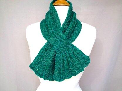 Kelly Keyhole Scarf