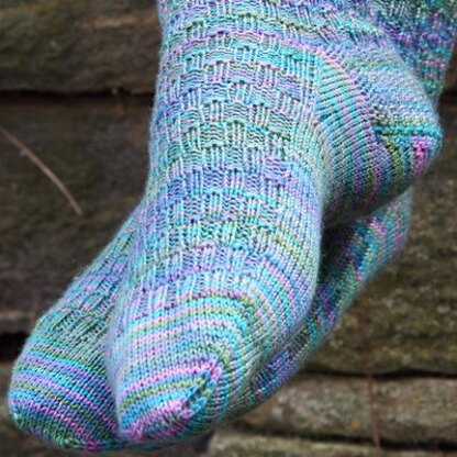 624 Cobblestone Socks - Knitting Pattern for Men and Women in Valley Yarns Leyden