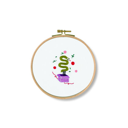 DMC Surprise! Snake (printed fabric, 5" hoop) Embroidery Kit - 25cm x 25cm 