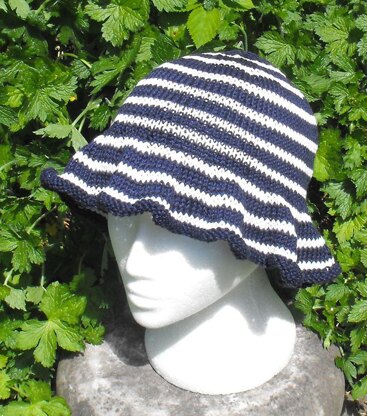 French Floppy Hat Knitting Pattern - Madmonkeyknits