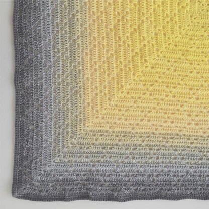 Dainty Diamond Blanket