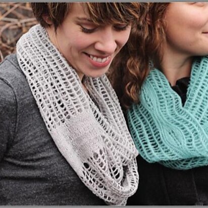 Mesh Leaf Cowl