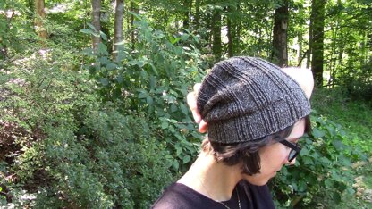 Knit on Pearl Hat