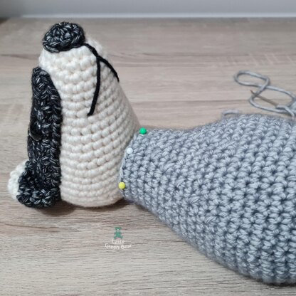 Barrold the Badger - US Terminology - Amigurumi