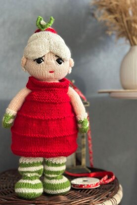 Mrs Claus knitting pattern