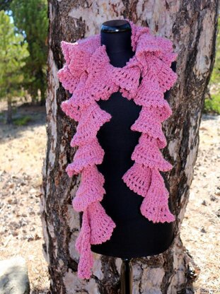 Chunky Crochet Ruffle Scarf