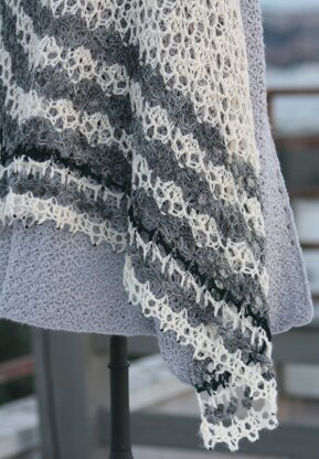 Below the Fold Shawl