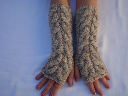 Fingerless Gloves.Mitts.Wool Cable Wristers.