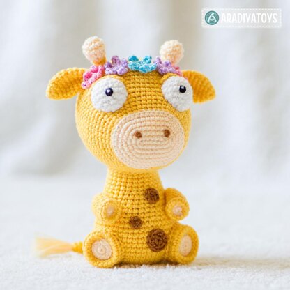 Giraffe Ellie by AradiyaToys