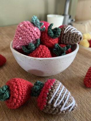 Crochet Strawberries Pattern