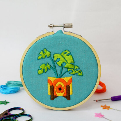 The Make Arcade Monstera Embroidery Kit - 4 Inch