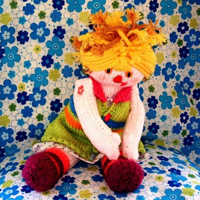 Daisy Knitted Doll