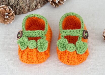 Pumpkin Spice Baby Booties