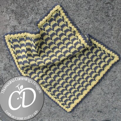 Crescent Moon Blanket (dropped chevron)