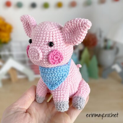 Francis the Pig Amigurumi Crochet Pattern