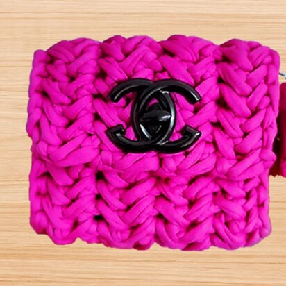 A crochet card holder wallet